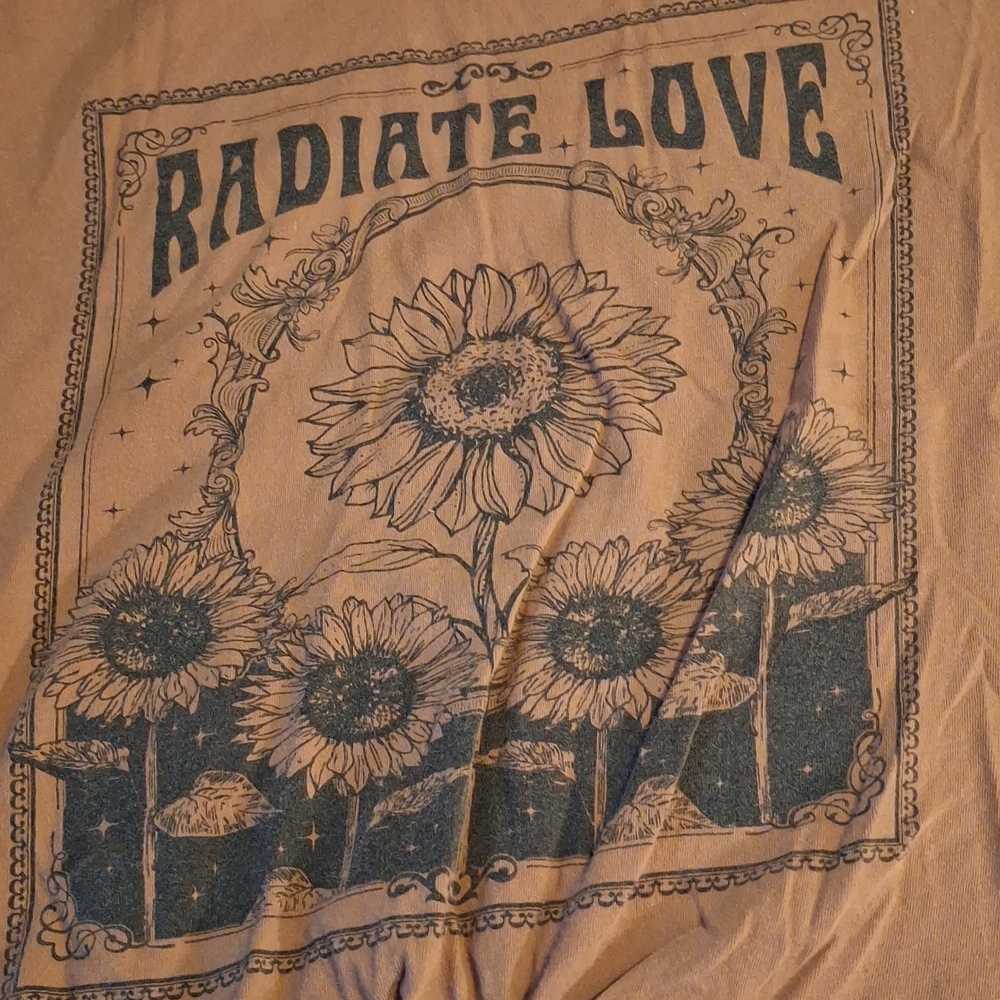 Philosophy Of Love "Radiate Love" Sunflower Tee - Picture 3 of 4